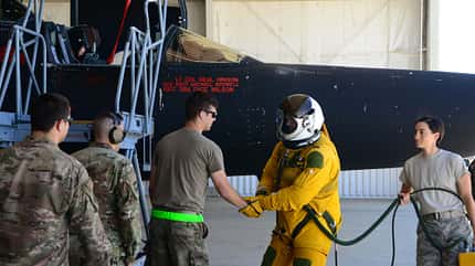 elephant walk,U-2 Dragon Lady,T-38 Talon,KC-135 Stratotanker,940 ARW,99 RS,u2, USAF, Spionage Lockheed U-2 Pilot