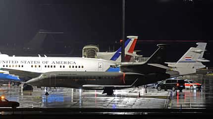 Dassault Falcon 7X Ungarn bei Nacht