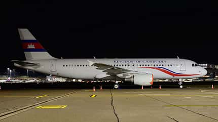 Airbus A320 Kambodscha bei Nacht