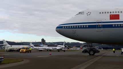 Boeing 747-8 Air China mit Business Jets