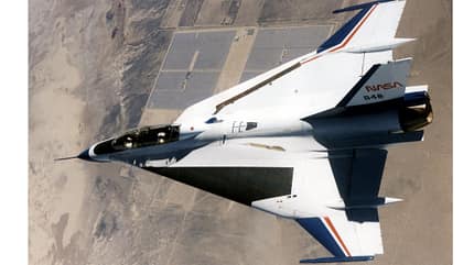 F16, F-16XL, Fighting Falcon, Viper, Dryden, NASA, US Air Force F-16XL im Flug Draufsicht
