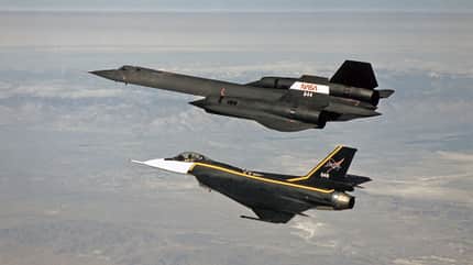 F-16XL Formation mit SR-71
