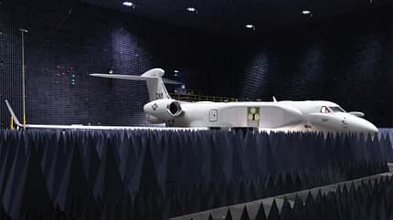 EA-37B, Compass call, US Air Force, elektronische Kampfführung EA-37B in schalltoter Kammer