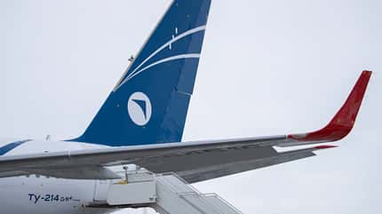 Tupolew Tu-214 für Red Wings