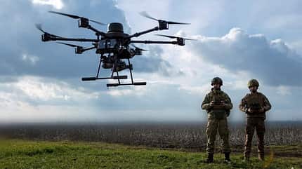 Drohnen, UAV, Ukraine, Russlad, kalaschnikow Drohne mit ukrainischen Soldaten