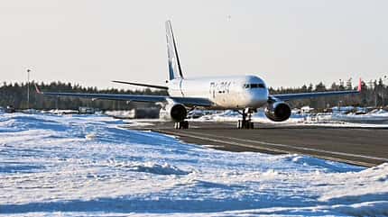 Tu204, Tupolew, Red Wings Ausgemottete Tu-204 fliegt wieder
