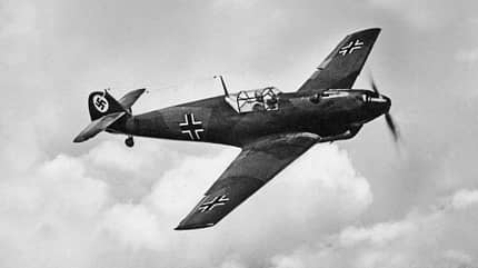 Honorarpflichtig, Luftwaffe, Tarnanstrich, Zweiter Weltkrieg, Front, Messerschmitt, Bf109E, Bf109B, Focke Wulf, Fw190A, Bf109G, Fw190A6, Fw190D, Me410, Bf109K, Me262A