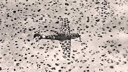 Honorarpflichtig, Luftwaffe, Tarnanstrich, Zweiter Weltkrieg, Front, Messerschmitt, Bf109E, Bf109B, Focke Wulf, Fw190A, Bf109G, Fw190A6, Fw190D, Me410, Bf109K, Me262A
