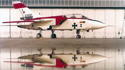 Panavia Tornado Prototyp P01 am Boden