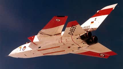 Panavia Tornado Prototyp P01 im Flug von schräg unten
