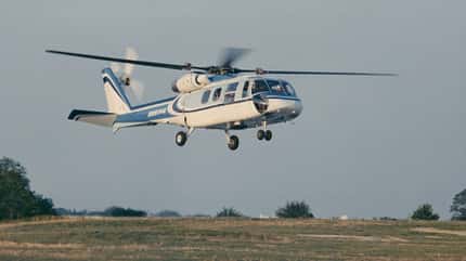 Boeing YUH-61 ziviler Anstrich im Schwebeflug