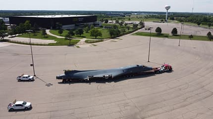 b1, b-1b, lancer, rockwell, bomber, dyess, ellsworth, amarg, usaf B-1B Lancer Rumpf auf Tieflader