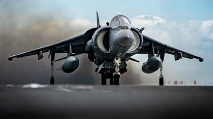 Start AV-8B Harrier vom Flugdeck