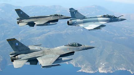F-16 Griechenland Formation mit Mirage 2000