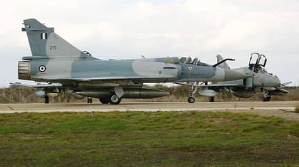 dassault, rafale, griechenland, f4, f-4e, phantom, mirage 2000, lockheed martin, f16, F-16, Fighting Falcon Mirage 2000 rollend vor F-4 Phantoms