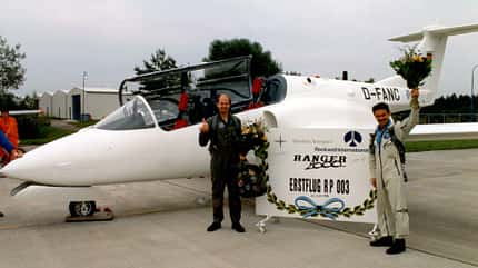 Ranger 2000, Fan Ranger, Fantrainer, Dasa, MBB, Rockwell, JPTAS, Trainer, deutsche aerospace Ranger 2000 mit Piloten nach Erstflug