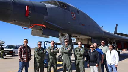 b1, b-1b, lancer, Tinker, lancelot, AMARG, rockwell, usaf Gruppenbild vor B-1B Lancelot