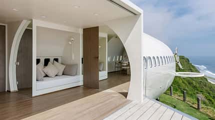 Loungebereich Boeing 737 als Luxus-Ferienvilla