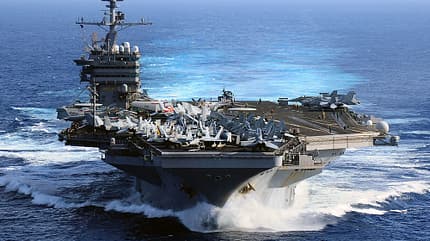 USS George Washington, CVN-73, Flugzeugträger, US Navy USS George Washington Ansicht von vorne