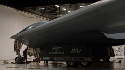 B-2A, B2, Spirit, Northrop Grumman, Stealth, Bomber, USAF B-2A Spirit im Wartungshangar