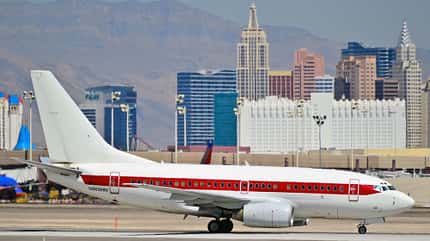 Boeing, 737, Janet, USAF, Area 51, Groom Lake Boeing 737 Janet vor Las-Vegas-Skyline