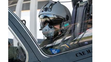 Ukrainischer Pilot im Alpha-Jet-Cockpit