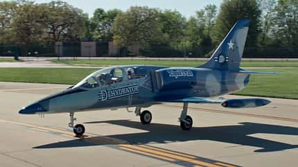 L39, Albatros, Liquid Death