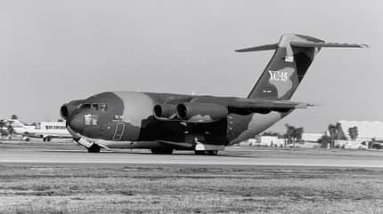 McDonnell Douglas YC15, Transporter, YC15, US Air Force, USAF, C17, CFM56, JT8D 17, KC 135 Tanker, Kurzstarter, AMST
