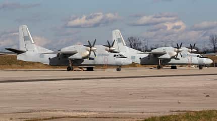 An32, Antonow, Ukraine, Kroatien, Zagreb Ehemals kroatische An-32 mit Hoheitsabzeichen der Ukraine.