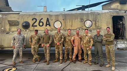 Deutschlands erste Chinook-Piloten beim Training in den USA.