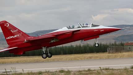 Hürjet, TAI, TUSAS, Türkei Neuer türkischer Jet-Trainer Hürjet im Flug.