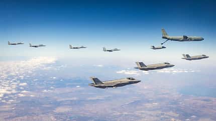 Formation F-15 und F-35i mit Boeing 707
