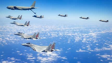 Formation F-15 und F-35i mit Boeing 707