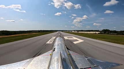 Blick auf die Startbahn von der Quarterhorse Mk 1