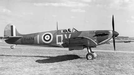 Spitfire Mk, Supermarine, Bf109 Messerschmitt, Battle of Britain, Bf109E, Spitfire Mk. I/II, RAF, Zweiter Weltkrieg, Luftwaffe, Jagdflugzeug