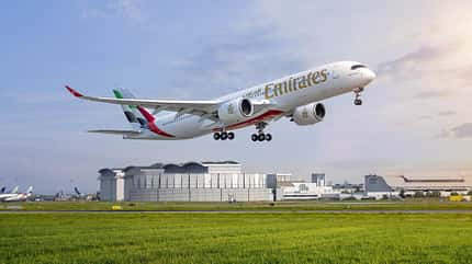 Emirates, Airbus, A350 Erste A350-900 für Emirates hebt ab.