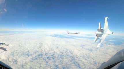 F16, Alaska, Su35S, Suchoi, Abfangmanöver, Intercept Russische Su-35S bedrängt F-16 vor Alaska