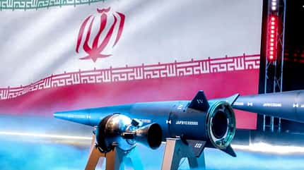 Iran, Israel, Angriff Steuerbarer Sprengkopf der Fattah-1-Rakete mit seinem Motor