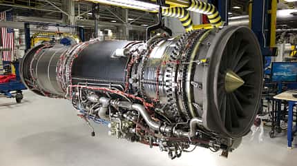 GE Aviation, F414-GE-100, X-59, NASA GE Aviation F414-GE-100 für X-59 in der Montagehalle