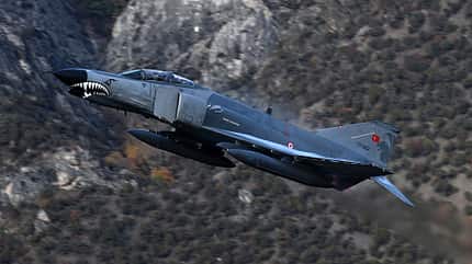 F-4, Phantom, Türkei F-4 Phantom Türkei im Tiefflug