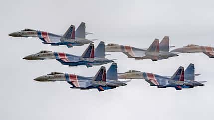 Zhuhai, China, J20, J35, J10, Ba Yi, J16, J15, Russian Knights Highlights am Himmel bei der Airshow China 2024 in Zhuhai.