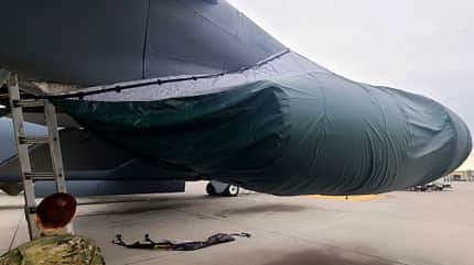 B52, Boeing, B52H, Stratofortress, USAF, US Air Force, Minot AFB Neue Schutzhüllen für die Triebwerke der Boeing B-52H Stratofortress.