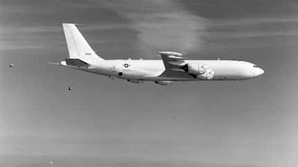 Boeing, E-6, Mercury, TACAMO, Weltuntergang, Navy Boeing E-6 Mercury mit ausgefahrenen Schleppantennen
