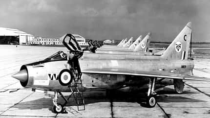 English Electric Lightning, Tiger Lightning, 74 Squadron, Lightning F1, Kalter Krieg, Tiger Squadron, Royal Air Force, Farnborough Airshow, David Jones