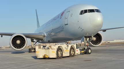 Ramp Agent, Bodenpersonal, Pushback, Tankwagenfahrer, Lademeister, Bodenabfertigung, Gepäckverladung, Vorfeldmitarbeiter