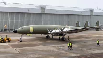 Lockheed L-1649A Super Star der Lufthansa beim Roll-out