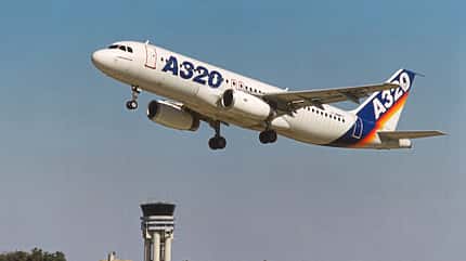 Airbus A320, A320 Familie, A319, A321XLR, A319neo Takeoff des Airbus A320-Prototyp