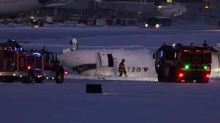 CRJ900 Regionaljet nach Unfall in Toronto