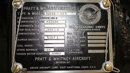 Typenschild eines Pratt & Whitney R-2800 Triebwerks