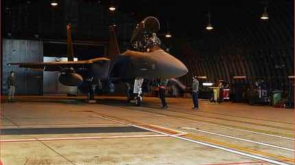Lakenheath F-15E Strike Eagle im Shelter in Lakenheath